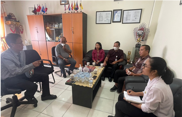 Pererat Kerja Sama: Fakultas Kedokteran Hewan Universitas Udayana Menerima Kunjungan BPTU-HPT Denpasar.